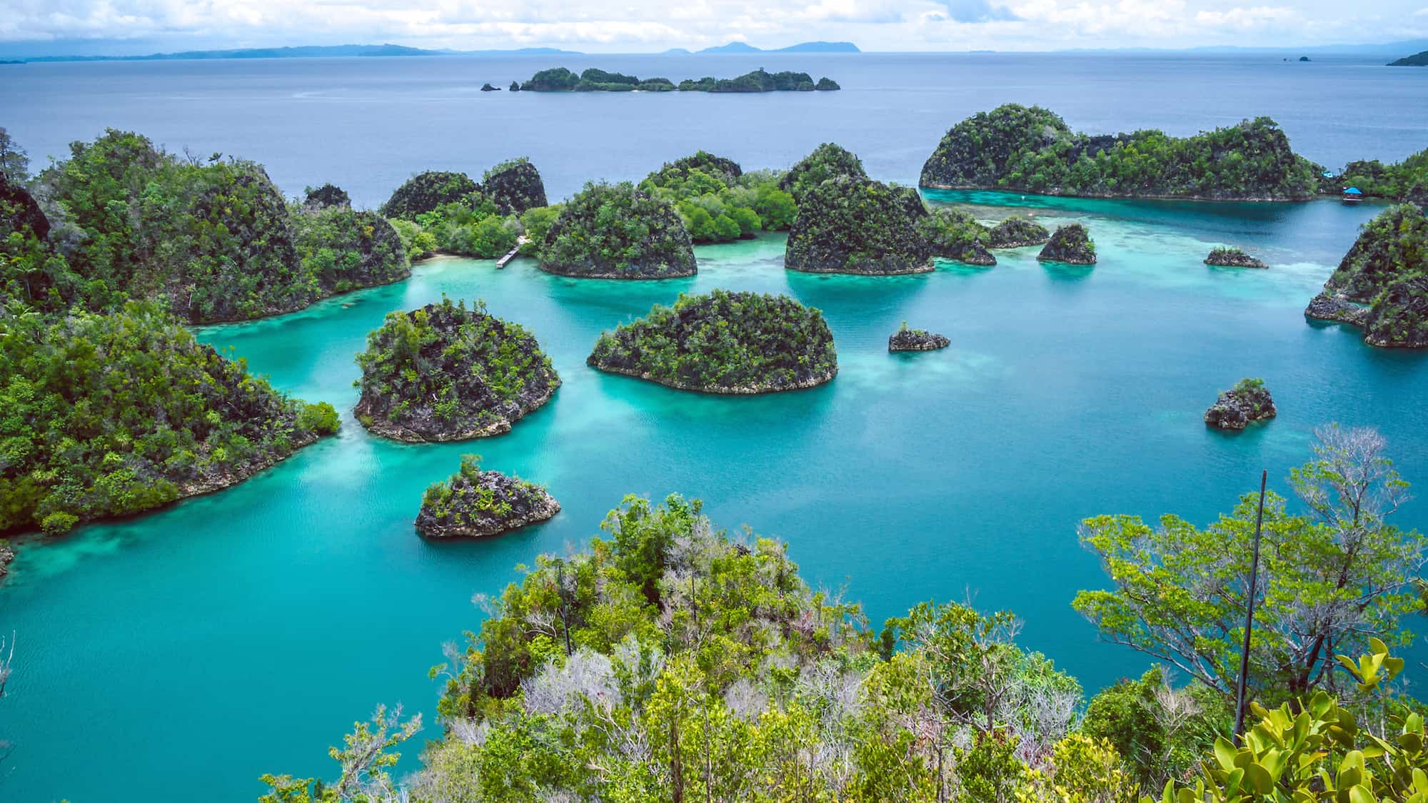 Indonesia Yacht Charter Suggested Itinerary | OceanScapeYachts